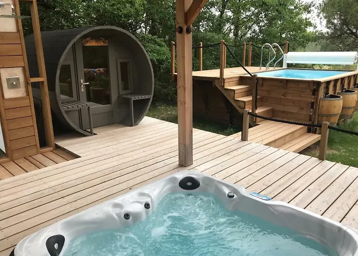 La A Papi 롯지 Thénac